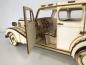 Preview: Cadillac_Fleetwood_35_Holz_Bausatz_mit_geöffneter_Tür.jpg