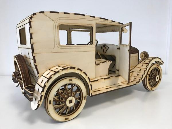 Ford Model A 1929  als 3D Modell aus Holz Seitenansicht