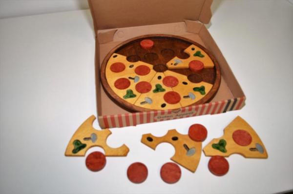 PizzaPuzzle---fast-wie-die-Pizza-beim-Pizzabäcker-um-die-Ecke
